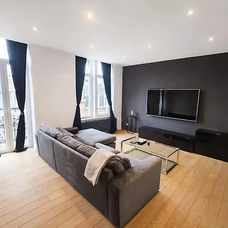Luxury Triplex Stylish 2br In * Brussels