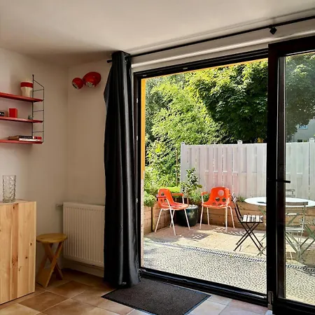 Cosy Furnished With Terrace Brussels