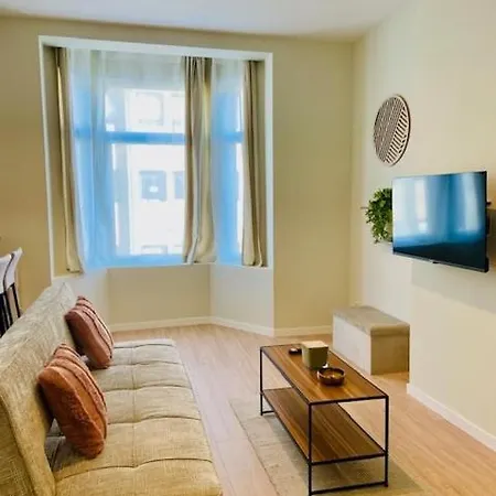 Apartment Moderne,5pers,acces Facile Au Centre,berchem *