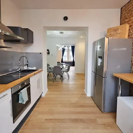 Apartment Luxury Triplex Stylish 2br In *