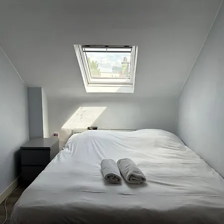 Spacious Luxury In Saint-gilles Near Ixelles Fast Transport Apartment