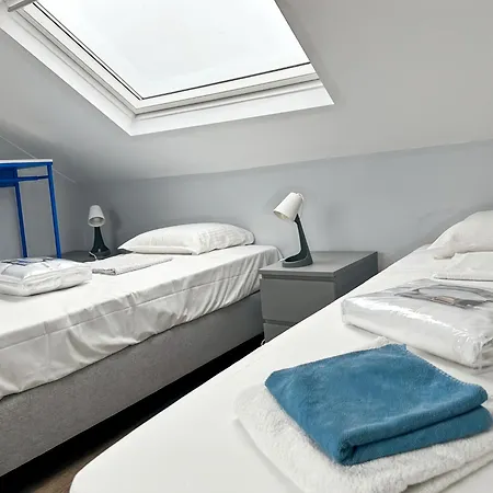 Spacious Luxury In Saint-gilles Near Ixelles Fast Transport Apartment Brussels