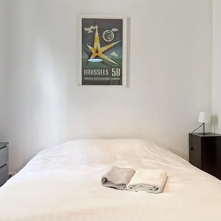 3 Bedroom Self Check In For 7 * Brussels