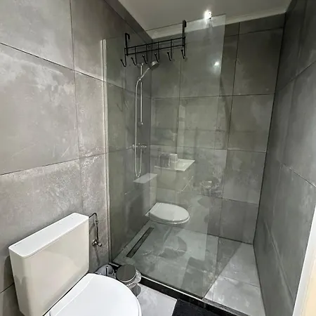Apartment Modern For 4 Near Center *