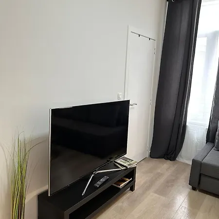 Apartment Modern For 4 Near Center Brussels