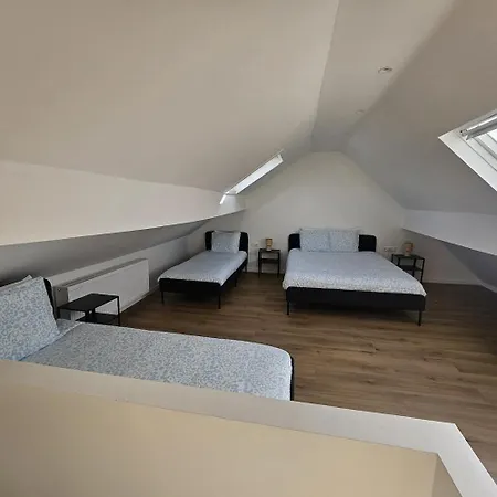 Atomium 2 Apartment