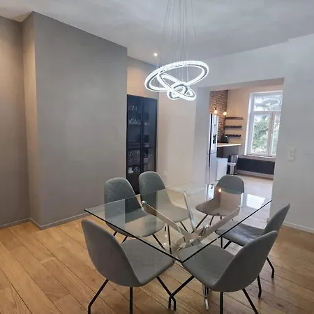 Apartment Luxury Triplex Stylish 2br In Brussels