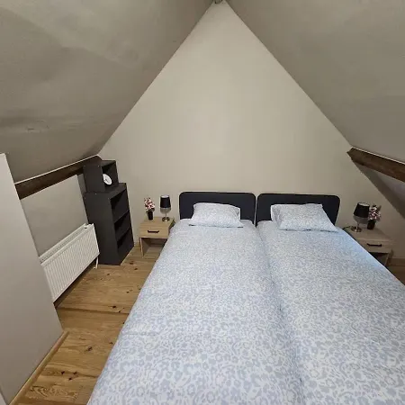 Apartment Luxury Triplex Stylish 2br In