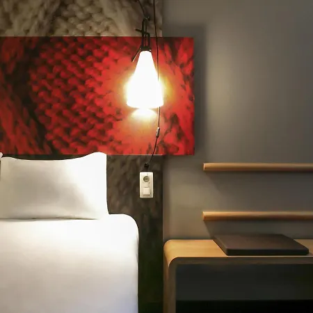 Ibis Off Grand'place Hotel 3*