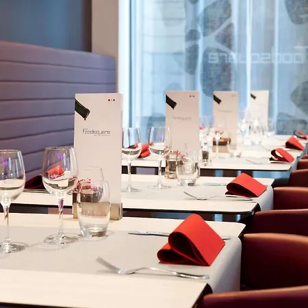 Hotel Novotel Centre 4*