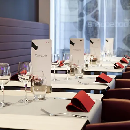 Novotel Centre Hotel