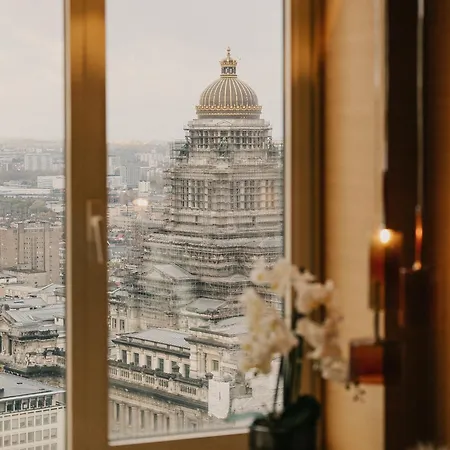 Hotel The 4*