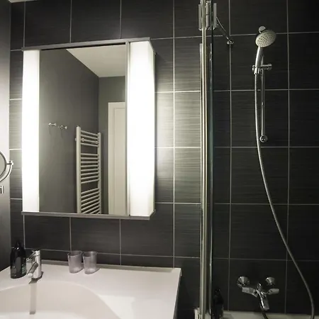Aparthotel Adagio Grand Place 4*