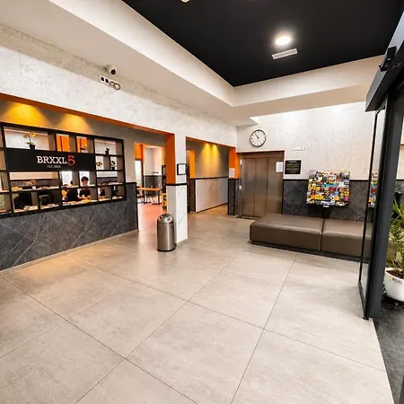 Brxxl 5 Centre Hostel