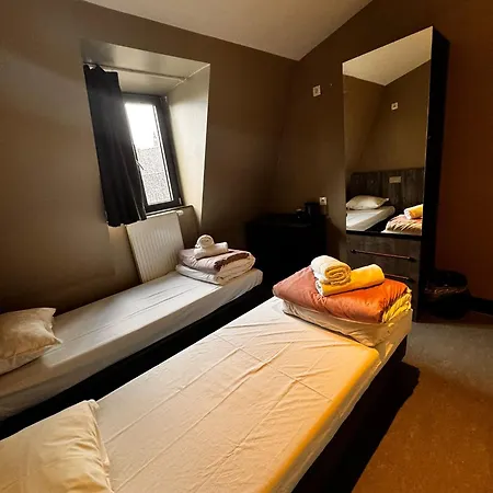 Hostel Brxxl 5 Centre Brussels