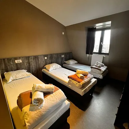 Hostel Brxxl 5 Centre *
