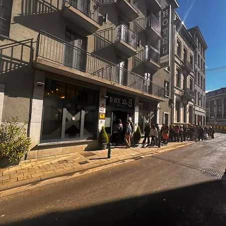 Brxxl 5 Centre Hostel