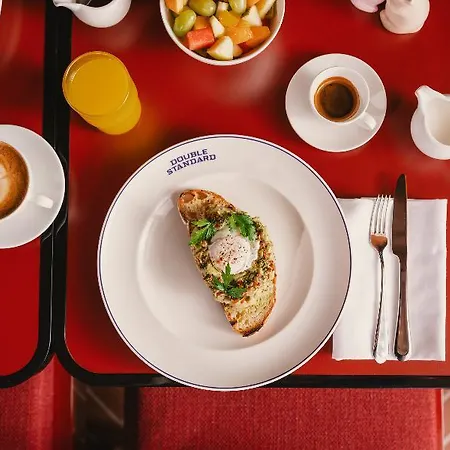 The Standard, Brussels