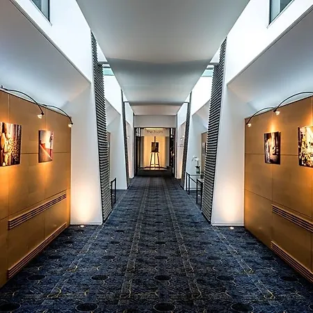 Hotel Nh Eu Berlaymont 4*