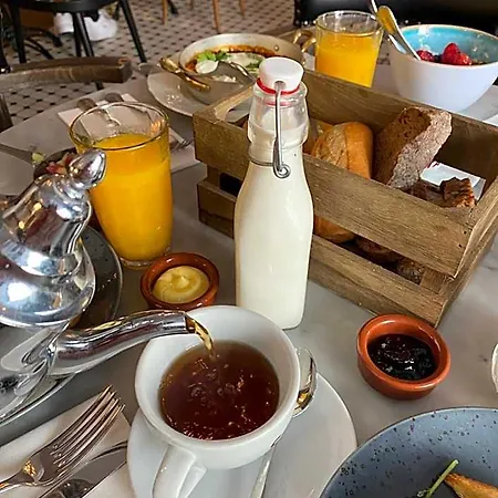 Craves 3* Brussel