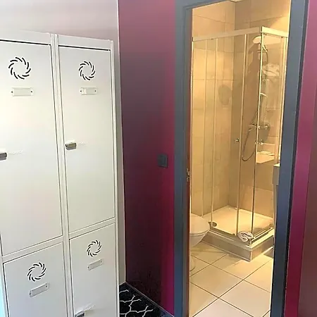 Safestay Grand Place Hotel 3*