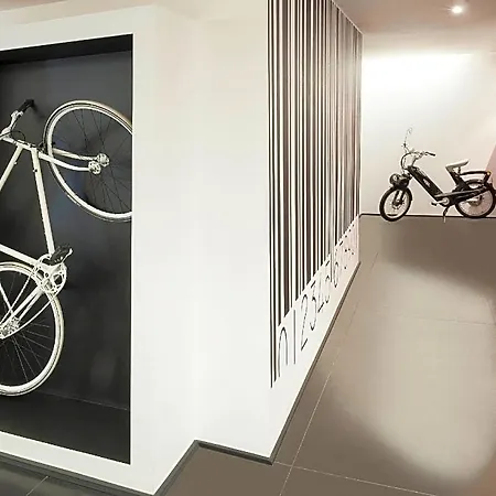 Ibis Styles Louise 3*