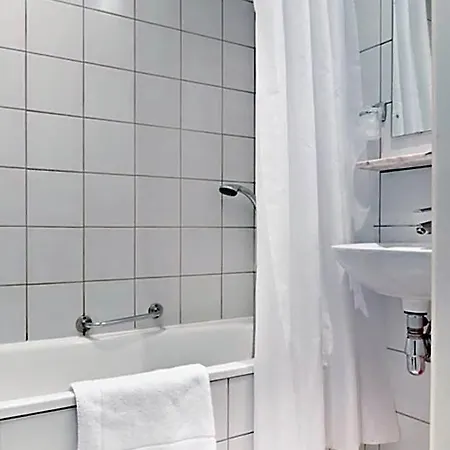Hotel Queen Anne 3*