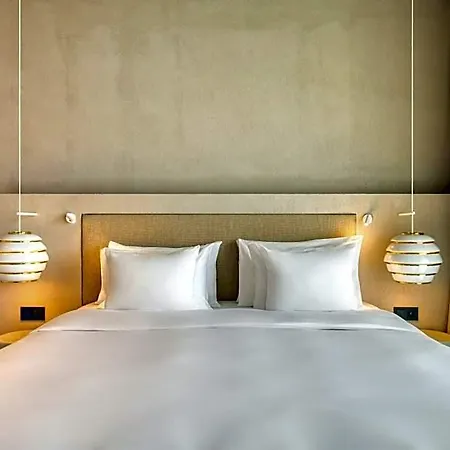 Radisson Collection Hotel, The National