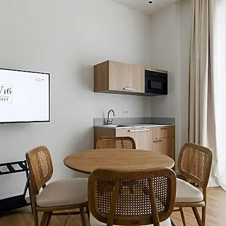 Whitlock16 - Luxe - 4*