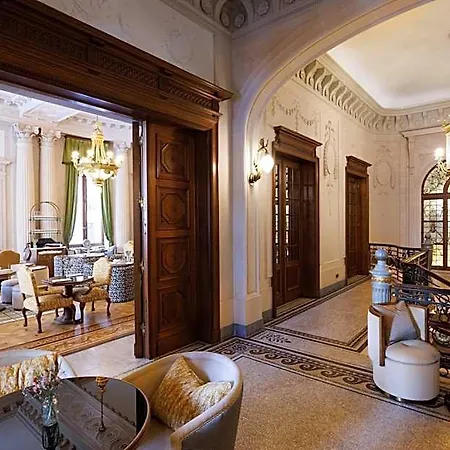 Hotel Fleur De 4*