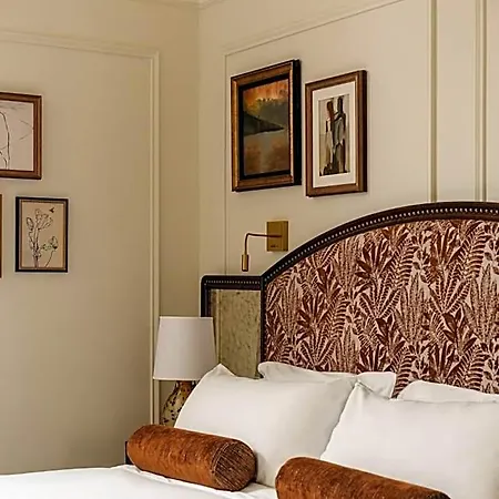 Fleur De Hotel 4*