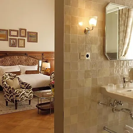 Hotel Fleur De 4*