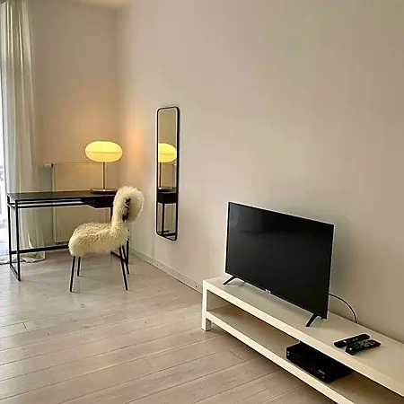 Wit Ii, Nabij Metro, 330162-412 Hotel Brussels