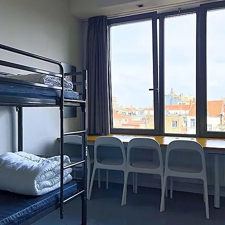 Youth Gogh Hotel