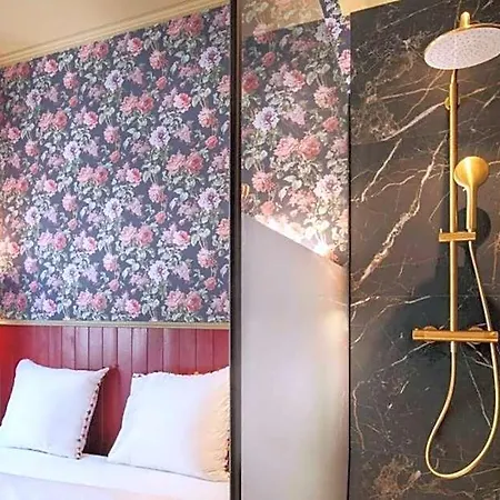 The Place Hotel *