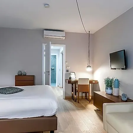 Agenda Hotel 3*