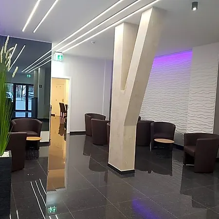 Center Hotel 3*