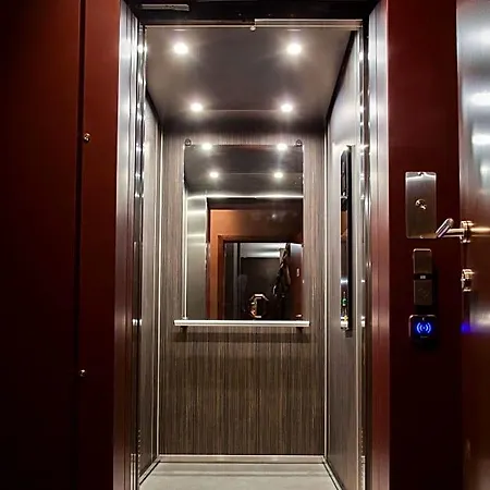 Les Lofts D'artistes Hotel
