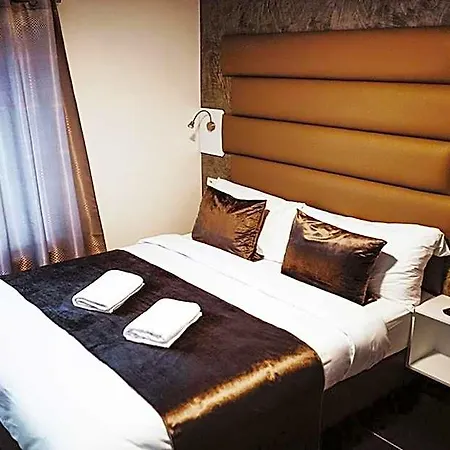 Onyx Expo Hotel 3*