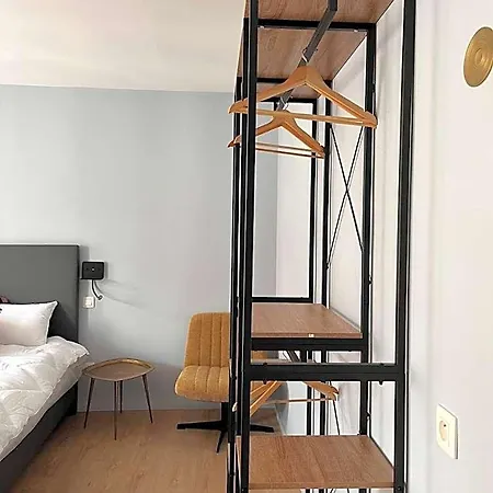 La Piece Hotel