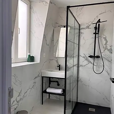 La Piece Hotel