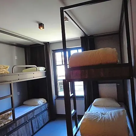 Hostel Brxxl 5 Centre *