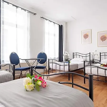 Abberdeen Hotel 2*