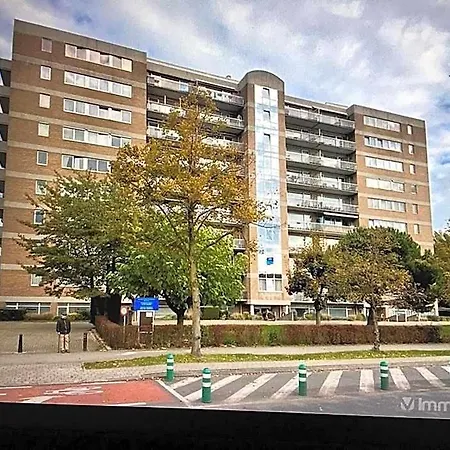 солнечная комфортная студия в андерлехт с лифтом Apartment *