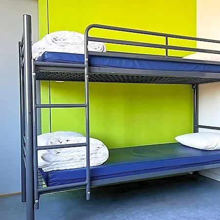Youth Gogh Hotel