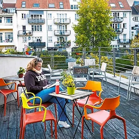 Youth Gogh Hotel
