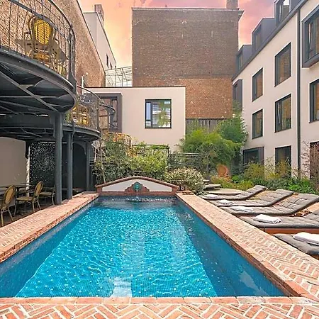Latroupe Jardin Secret Hotel Brussels