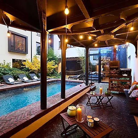 Hotel Latroupe Jardin Secret