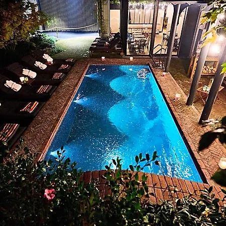 Latroupe Jardin Secret Hotel