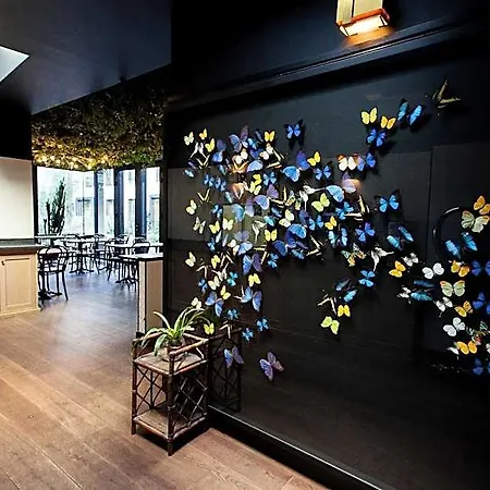 Hotel Latroupe Jardin Secret 3*